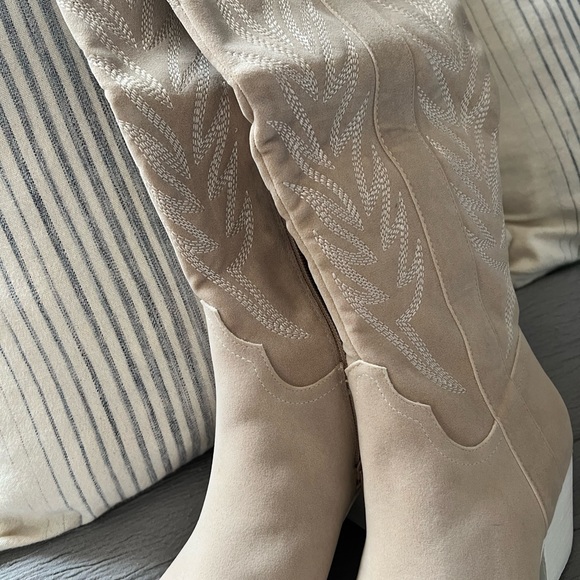 Beautiful beige boots with white bottoms.  Never worn. - Picture 3 of 7